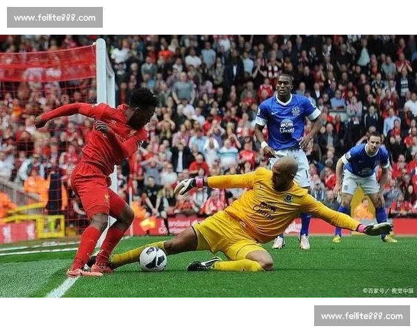 鲍勃萨普对决董建军力量与技巧碰撞的跨级别格斗焦点战全景解析