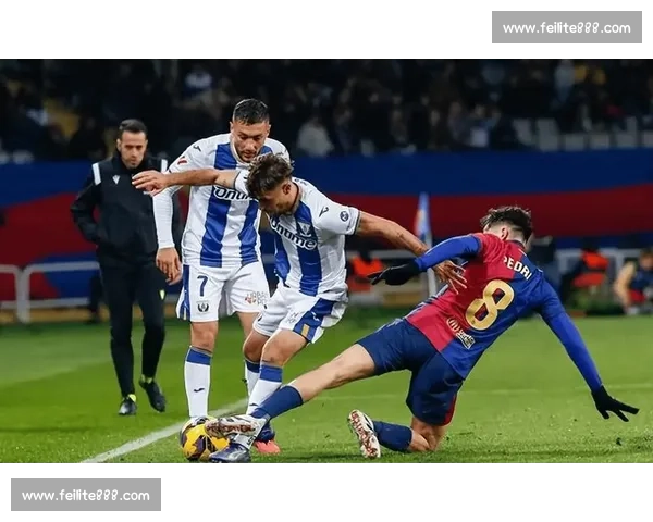 鹿斯巴达与兹沃勒激烈对决揭示荷甲新赛季黑马崛起势头